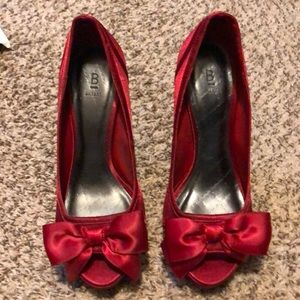Bakers red satin platform/heels Francesca 1385